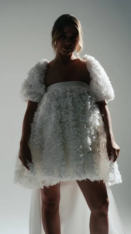 Découvrir la robe Iris, Saint-Étienne, Muse Blanche