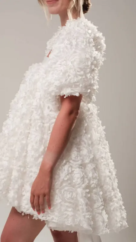 Découvrir la robe Iris, Saint-Étienne, Muse Blanche