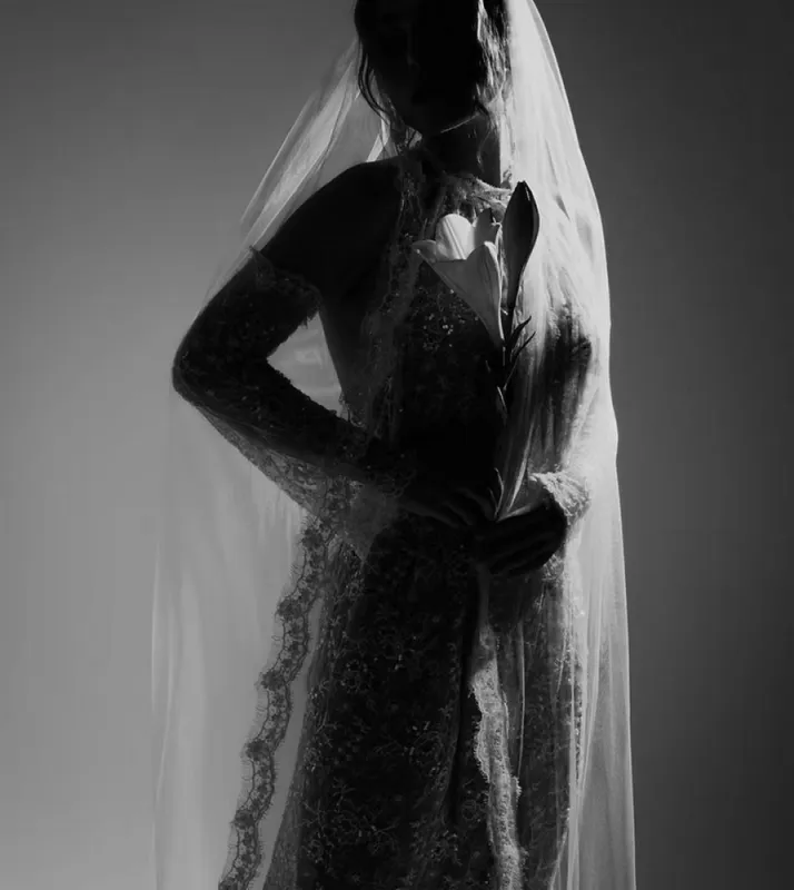 Découvrir le voile Divine, Saint-Étienne, Muse Blanche